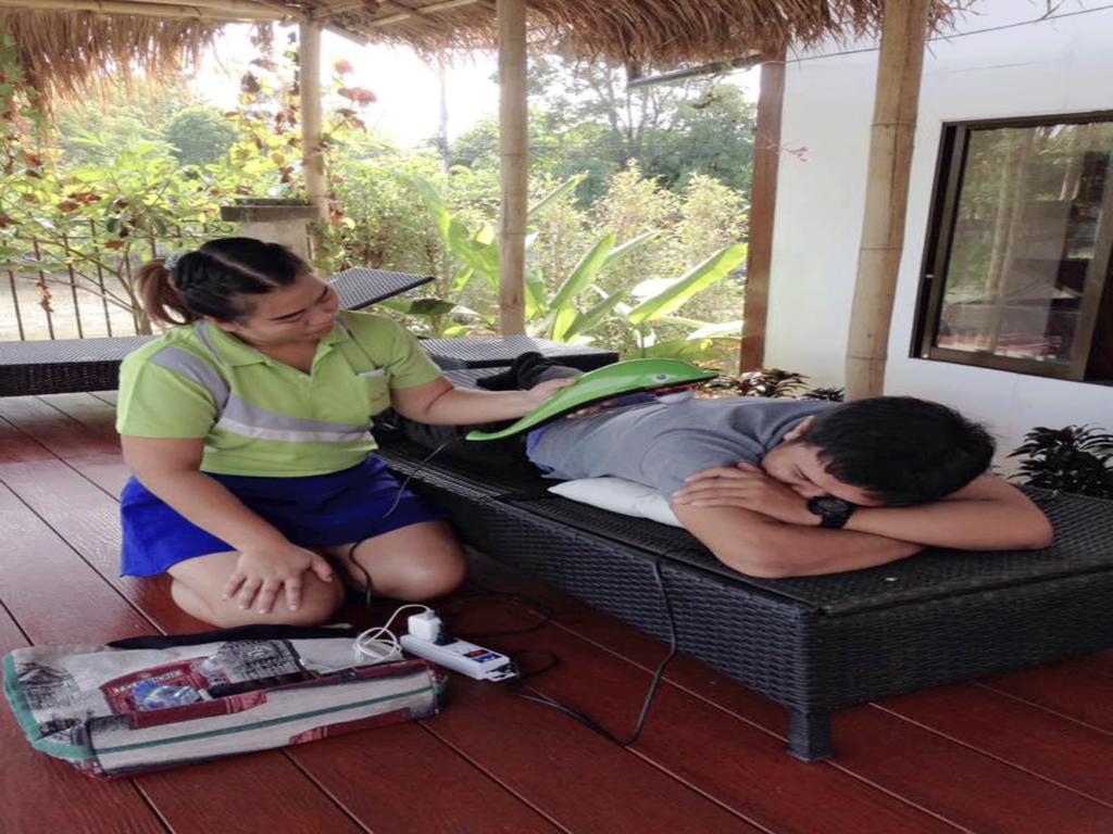 Palm Spa Village Resort Mae Rim Exteriör bild